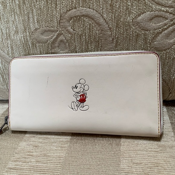 Coach Handbags - Coach Mickey accordion wallet off white
